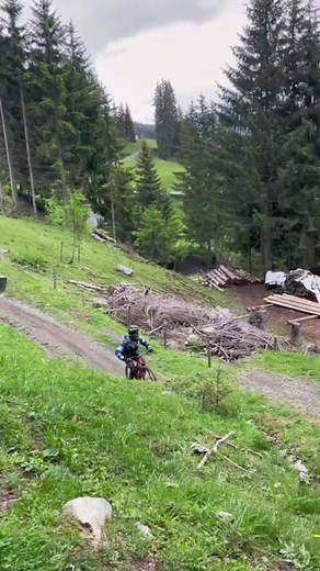 OPEN DAY ‼️😍 AHAD, 19/5/2024 ‼️ Mai booking Pakej2 Promo dengan harga yg menarik. ✨ [DEWAN KAHWIN] 📍Astana Impian Event Hall, Sungai Dua, Butterworth [BERTINDAK SEGERA ‼️] [Sebelum tarikh full !! 😍] Pakej Lengkap Dewan Termasuk : • Dewan Sejuk Beraircond • Pelamin Exclusive (Full Decor) • Meja Makan Beradap & Meja Kek • Modern Crystal Chandelier • Kerusi & Meja Untuk Tetamu • Buffet Table Dengan Decor Istimewa • Special Decor Entrance Arch • Exclusive Centrepiece Design • Doorgift/Goodies Tab