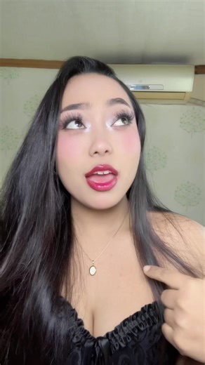 Phulu's Makeup Inspiration with Corsets and Hindi Music