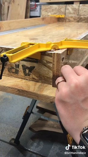 How to make an epoxy table mold: part 2 #GoodGoodWood #howto #OnABudget #tutorial #PNW #womanwoodworker #woodisgood #woodworker #epoxytable #epoxymold