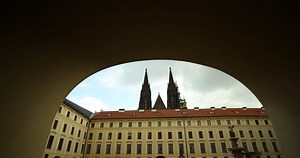 Praha se chystá na turistickou sezonu. Památky čekají větší příliv návštěvníků, než v předešlých letech