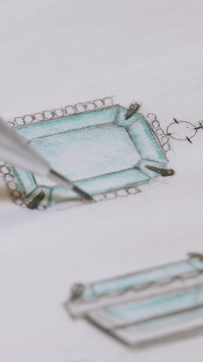 At Kravit Jewelers, we bring your vision to life with expert design, master craftsmanship, and a passion for detail. Whether it’s an engagement ring, pendant, or heirloom redesign, each custom piece is made to reflect your story and your style. | Kravit Jewelers