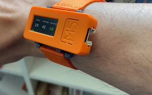 科技猎手如何用python快速开发一个智能手表