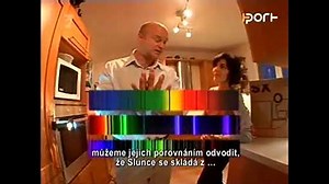 Pokus: Domácí spektroskop - ČT edu - Česká televize