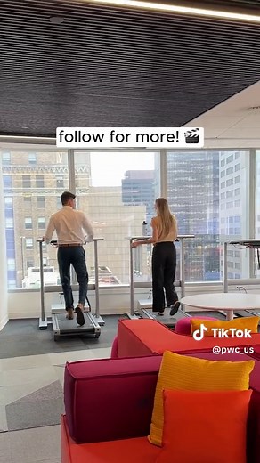 Interested in working at a Big Four firm? Check out what you can expect on your first day working at PwC’s New York City office 🗽#nycdayinthelife #pwcintern #pwcinternship #bigfour #bigfourtiktok #pwctiktok #lifeatpwc #pwc_us