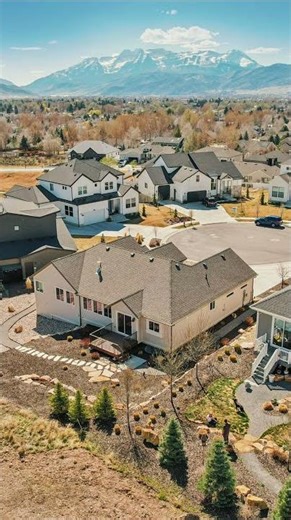 Open House Saturday, April 11 | 12 PM–3 PM Heber City, Utah