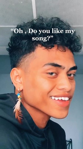 #pov: vibing at the back of the class , you thought I couldn’t hear you singing along to my music #fyp #foryou #viral #xyzcba