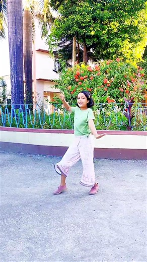 Pyar Pyar karte karte ❤️💃| #dance #shortsfeed #trending #viralvideo #shorts #youtubeshorts