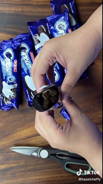 Cream-O Pops: Delicious Ice Cream Treats by Chef Hazel