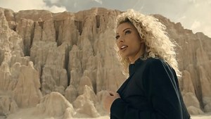 Lauren Wood on Instagram: "It's officially launch dayyyy for my @boohoo activewear collection !!! 🥳 To see this come to life is the craziest feeling, I'm so proud of it and can't wait to see y'all looking flyy 😻 Just soooo grateful to fitness, it keeps me disciplined, working hard and now I get to share all the stuff I am doing with you guyss 🤎 Keep it here tho bc we not done yet 🔥 Appreciate ya xxx #boohoo #ad"