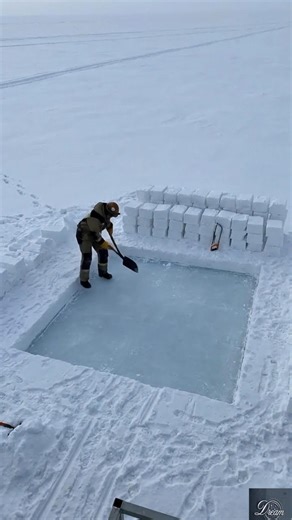 Making a underground secret room 🏠 #luxury #build #secretroom #luxuryhomes #bunker