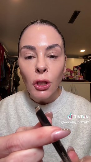 Eyebrow Shaping: Reroute Traffic Without Hair Removal