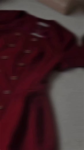 Cuối năm của những ngày tiệc, nàng đã có 1 chiếc đầm đỏ mang dáng vẻ thanh lịch chưa? Fanny dress là gợi ý của CELES dành cho nàng. Từng chi tiết đều rất tỉ mỉ, chỉnh chu 😉💞 #celesforwoman ( Lưu ý: Màu sắc sản phẩm thực tế sẽ có sự chênh lệch nhỏ so với ảnh do điều kiện ánh sáng khi chụp và màu sắc hiển thị qua màn hình máy tính/ điện thoại ) —————- Ghé ngay cửa hàng hoặc inbox để trải nghiệm nhé nàng 🥰 ➖ Hotline: 0903 469 315 ➖ Store : 333 Võ Văn Tần, Ward 5, Dist. 3, HCM Tiktok: https://bit