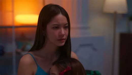 so we now know that bambi & zee dated for 6months but why does bambi want to keep it a secret? 🤷🏻‍♀️And still, it doesn’t answer the question of why Bambi left Prim and suddenly disappeared without explanation 🧐I believe bambi’s mom is behind all of this#GirlRulesSeriesEP4