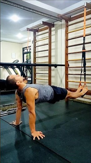Prancha Invertida na Fita de Suspensão | TRX Inverted Plank