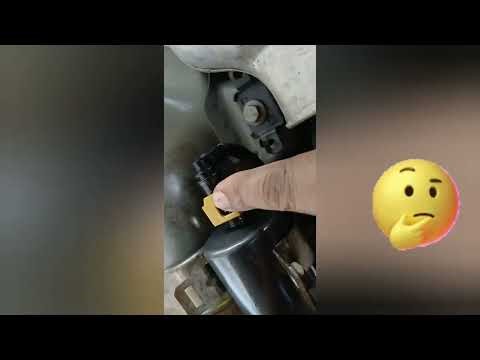 Fuel filter replacement on a Jeep Renegade. Application of door seals.