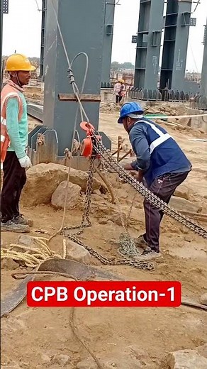 Chain Pulley Block Operation 🔗🏗️ | Safe Lifting at Construction Site #Shorts