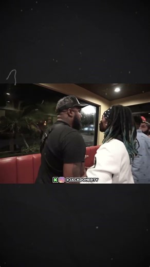 Streamer Diselamatkan Bodyguard Di Live Stream