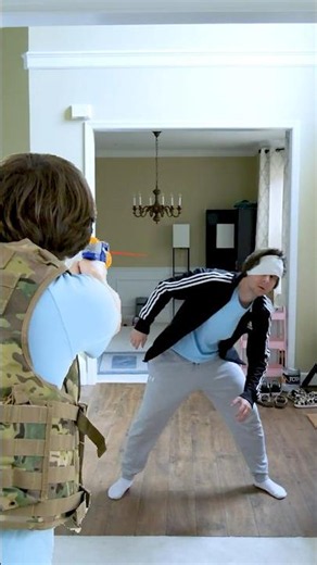What it's like trying to get a headshot in a zombie game