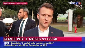 🔴En déplacement en Chine🇨🇳, Emmanuel Macron🇨🇵 est revenu sur les entretiens qu’il a eus avec le président chinois Xi Jinping, portant sur des questions économiques mais aussi sur la paix en Ukraine🇺🇦. Lors de sa prise de parole, il a réitéré ses propos concernant la Russie🇷🇺, expliquant qu’elle "ne montre aucune volonté de paix." LCI | PSN Animation