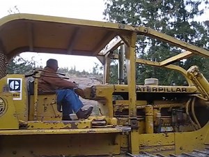 Cat D8 cold start 🥶😱😱 | Rust to Roar