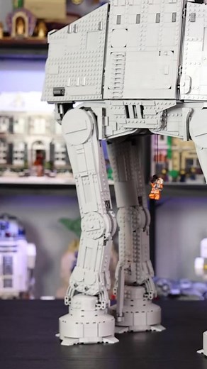 10K views · 537 reactions | The LEGO #StarWars UCS AT-AT includes a fantastic interior! Do you plan to purchase this 6,785-piece set when it launches on Nov 26? Price: $799.99 | Bad Bricks | Facebook