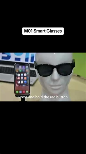 M01 Smart Glasses: Capture Moments and Translate