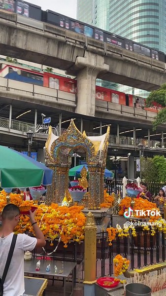 Hướng dẫn cúng lễ tại đền ở Thái Lan