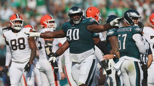 Super Bowl champ returns to Charlotte to inspire young athletes at Big Man Camp