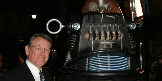 Beloved gay actor Earl Holliman of 'Police Woman,' 'Twilight Zone' fame dies at 96