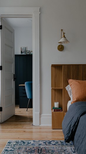 @brownstoneboys on Instagram: "A BRAND NEW House Tour on @youtube 🎉🛠️✨ Come inside our latest completed Brownstone renovation #HouseonHancock! Located in the heart of Brooklyn’s largest brownstone neighborhood, Bedford-Stuyvesant. This house was built in the late 1800’s and was in bad need of restoration after years of neglect. It’s now a beautiful 3-story family home configured as a duplex with a large open kitchen & living on the parlor floor, three bedrooms and an office, two bathrooms on t