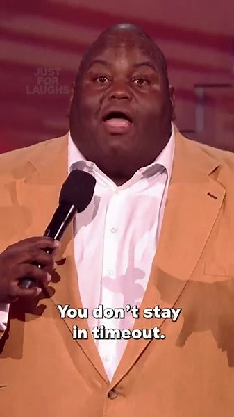Your mama ever take you for a ride down by the lake? 😂 Lavell Crawford performing on #PuffPuffLaugh