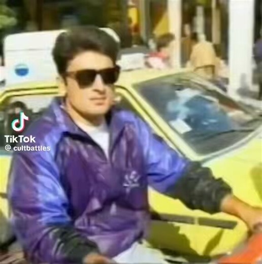 αθάνατος Ελληνας… “το Πάσχα του 1995, τέθηκαν σε αυστηρή ισχύ τα μέτρα για την υποχρεωτική χρήση ζώνης ασφαλείας στα ΙΧ και κράνους στους αναβάτες μοτοσικλετών”…θεϊκές οι απαντήσεις, αντιδράσεις των οδηγών😬