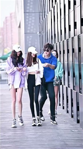 “🤣🤗This Guy’s Smart Move🥰 Between 4 Girls 😂🔥”“Walking With 4 Girls Like a Boss 😎”