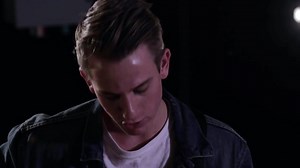 "Echo" Electric Guitar Tutorial - Newport