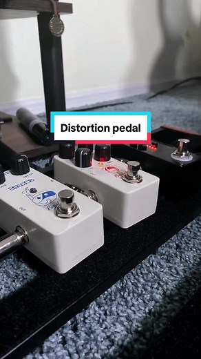 Mastering Distortion Pedals for Electric Guitar