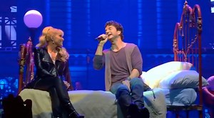 270K views · 12K reactions | « Yuri, la voz mas importante de México » Ricardo Arjona #friends #amigos #reencuentros #FuisteTu #GabyMoreno #Arjona #RicardoArjona #Guatemala #mexico #ArenaCDMX #AuditorioNacional #concert #liveshow #showtime #watch #today #likeforlikes #showtime #Yuri #ReinaDelPopLatino | YURI Fan Club Internacional | Facebook