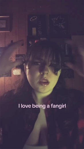 #5SOS - being a fan of something is so fun, idk how someone can ever be NORMAL about something #wlw #lipsynс #5secondsofsummer