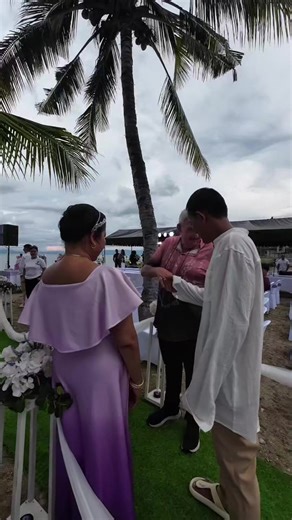 Beach Wedding Bliss in the Philippines