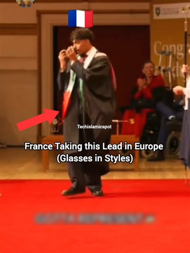 Stylish Graduate Takes Center Stage at Commencement