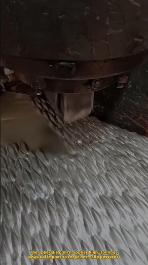 Heavy 150-Ton Stamping Press Machine Embosses Non-Slip Patterns On Sheet Metal #machine