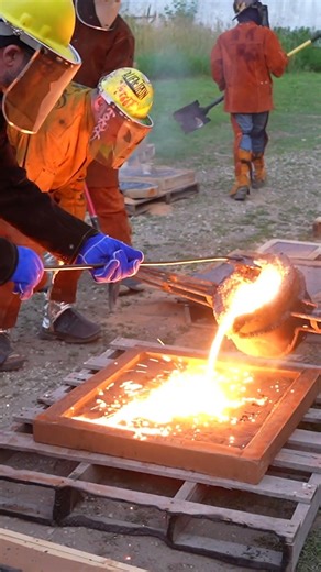 The Call of the Furnace 🔥 Down On The Farm Iron Pour