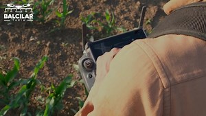 Profesyonel ilaçlama drone’u DJİ T40 farkıyla profesyonel tarıma yönelik adımlarınız başlamış olsun. Eşit miktarda ilaç dağıtımı ve %3-%5 oranında ezilmenin önüne geçelim. Unutmayın, emeğiniz çiğnenmesin! Detaylı bilgi için 0545 742 2070 Mehmet Şen BALCI | Çumra TiVi