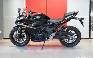 新手绕不过去的三台入门车GSX250、UHR150、PCX160，你会怎么选