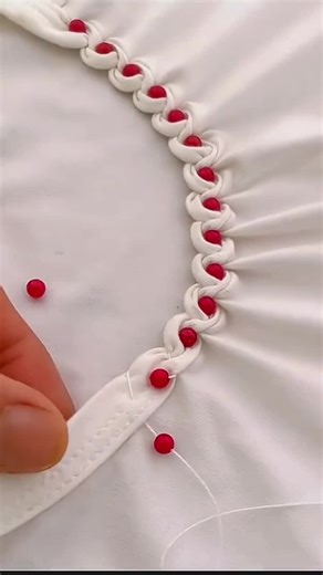 Explore the New Year LIVE Incentive Program