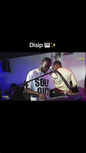 Experience the Magic of Disip Live Performance
