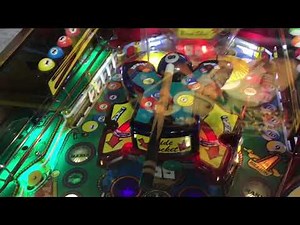 Gottlieb’s Cue Ball Wizard Pinball Machine. A quick overview.