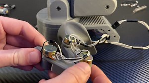 $60 Robot Arm Is Compact