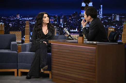 Why Lauren Graham Says She'll "Always Say Yes" to More Gilmore Girls