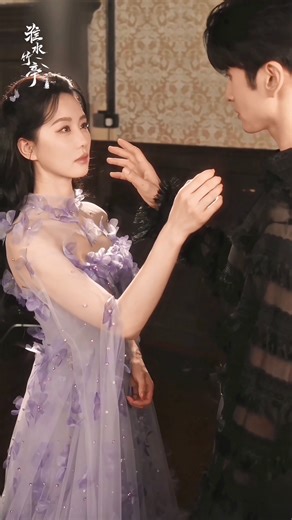 iQIYI Korea | 아이치이 코리아 on Instagram: "이야기의 끝에는 추억이 남으리...💧 지금 #아이치이 에서 '동방회죽' #류시시 '왕권홍업' #장운룡 주연의 🎋 #회수죽정 전편을 정주행하세요! 📺스마트 TV(삼성/LG/구글/애플 등)에서도 시청 가능! 🎁[첫달 한정] 프리미엄 VIP를 스탠다드 가격에! 🎁[첫해 한정] 연간 VIP 20% 할인 #iQIYI #淮水竹亭 #刘诗诗 #张云龙 #LoveinPavilion #LiuShishi #ZhangYunlong #류스스 #장윈룽 #로맨스드라마 #중국드라마 #중드 #중드추천 #중국어 #중국어회화 #중국어공부 #웹드라마 #드라마 #드라마추천 #드라마정주행 #Cdrama #ChineseDrama"