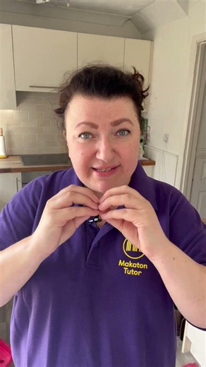 Makaton signs for the month of SEPTEMBER